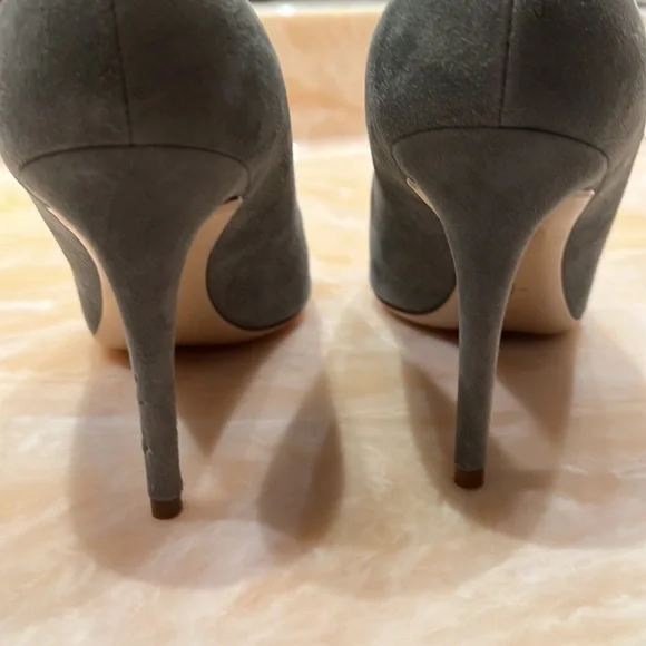 M. Gemi Suede Heels - Sage Green - Picture 4 of 4
